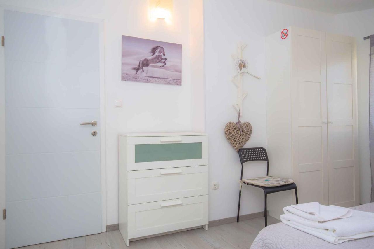 Apartments In Rogoznica 36019 Dış mekan fotoğraf