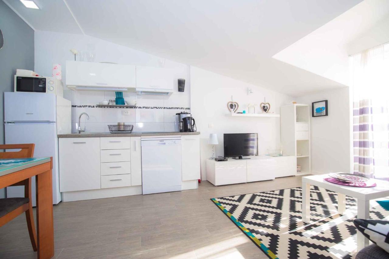 Apartments In Rogoznica 36019 Dış mekan fotoğraf