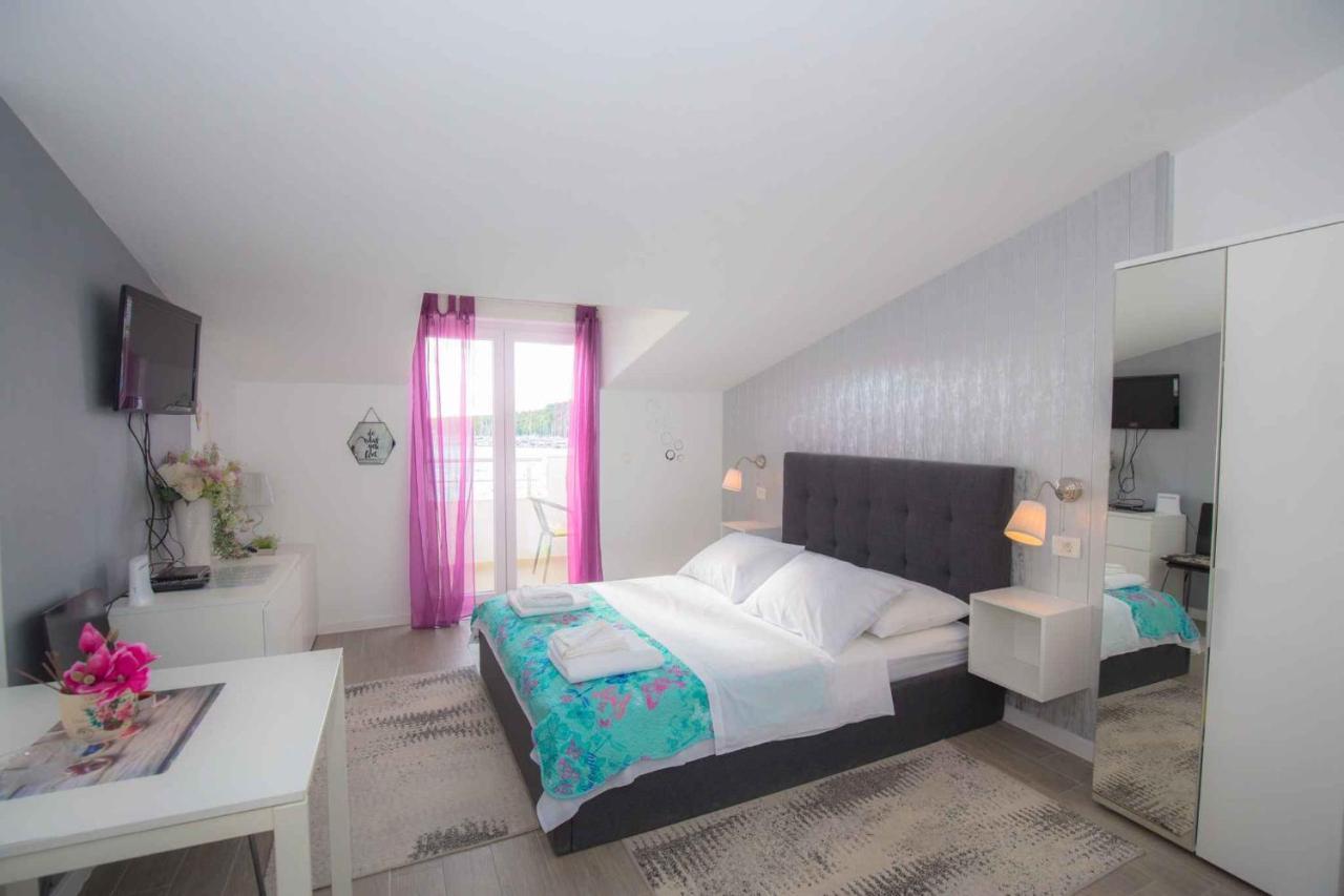 Apartments In Rogoznica 36019 Dış mekan fotoğraf