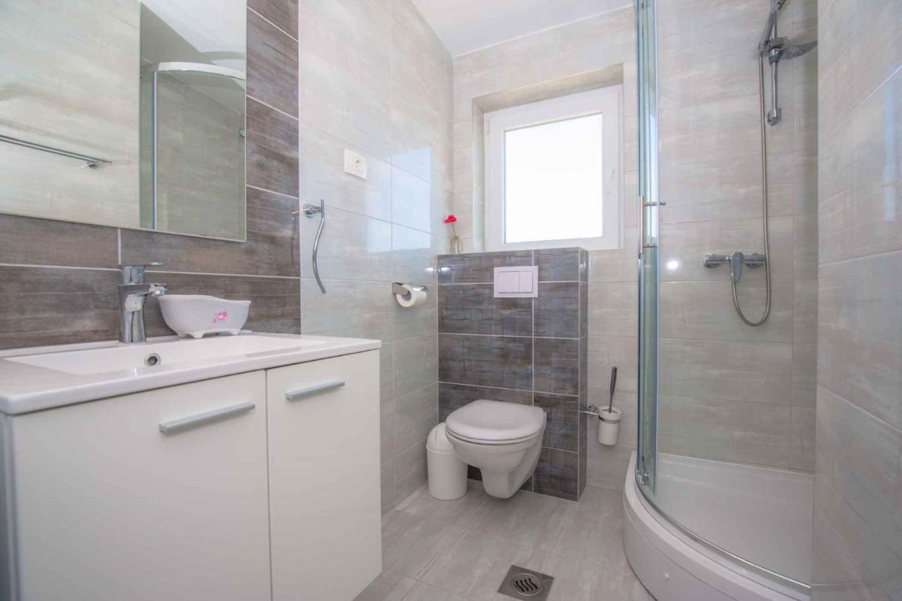 Apartments In Rogoznica 36019 Dış mekan fotoğraf