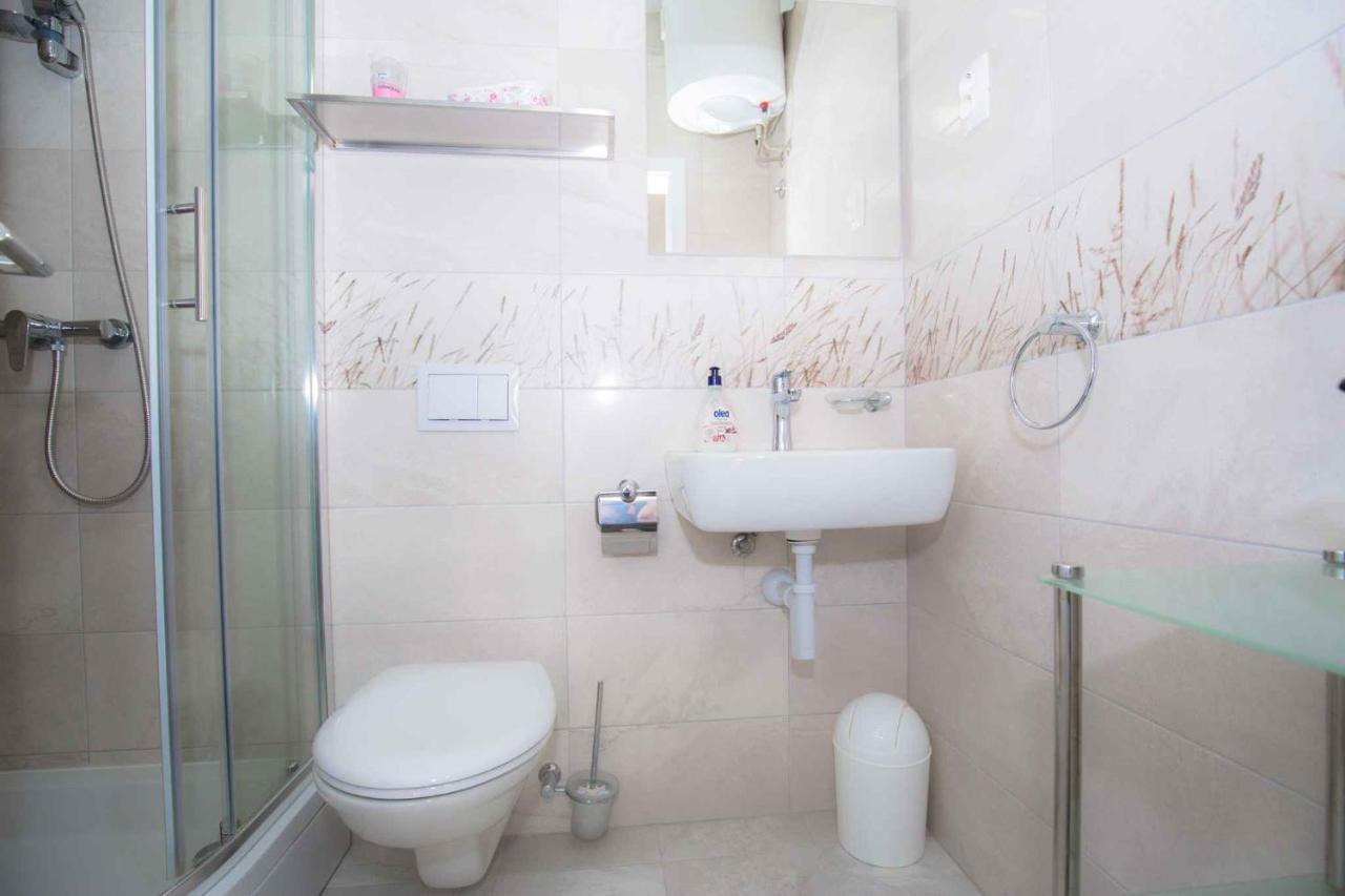 Apartments In Rogoznica 36019 Dış mekan fotoğraf
