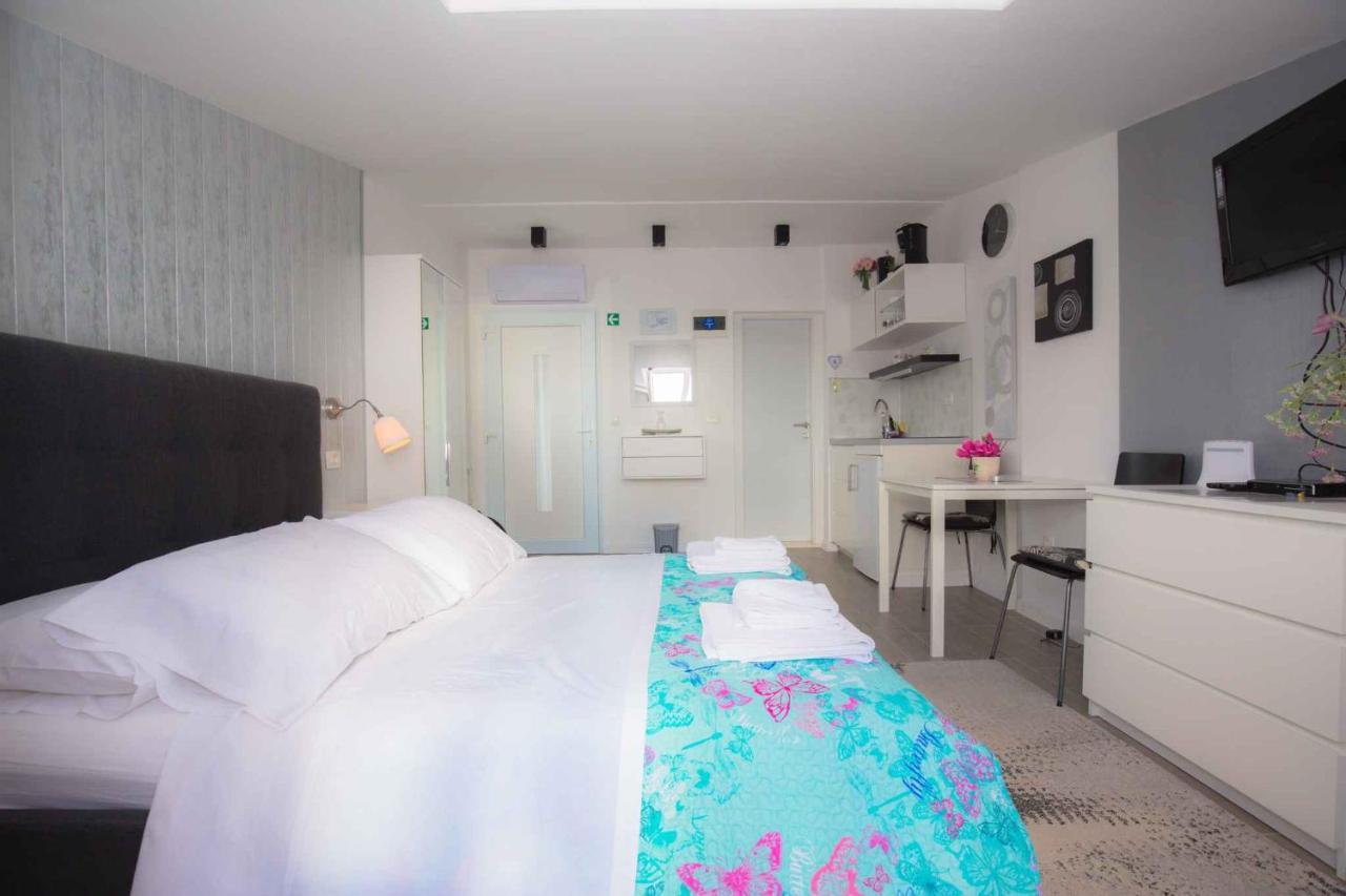 Apartments In Rogoznica 36019 Dış mekan fotoğraf